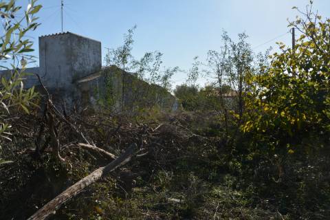 TERRENO COM POSSIBILIDADE PARA CONSTRUÇÃO 12 APARTAMENTOS