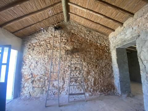 Moradia com terreno e varios anexos - 1000m2 - Moncarapacho e Fuzeta - Olhão