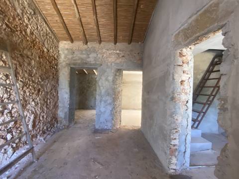 Moradia com terreno e varios anexos - 1000m2 - Moncarapacho e Fuzeta - Olhão