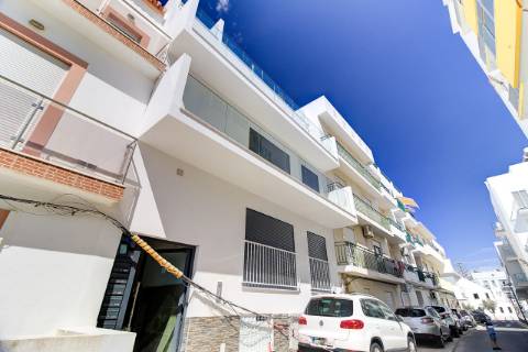 T2 a estrear no 2 piso em Monte Gordo