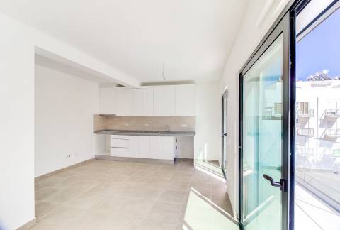 T2 a estrear no 2 piso em Monte Gordo