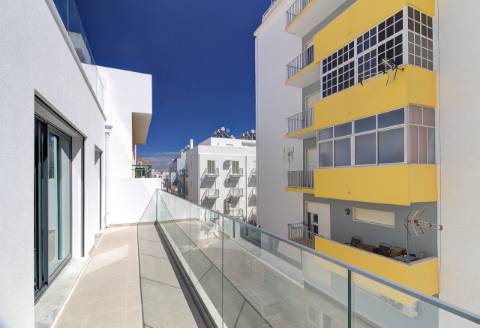 T2 a estrear no 2 piso em Monte Gordo