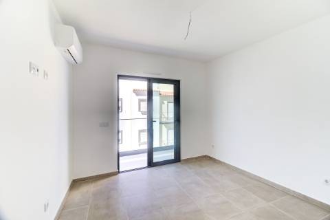 T2 a estrear no 2 piso em Monte Gordo