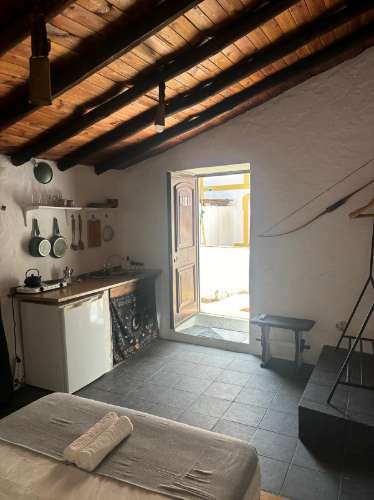 MORADIA DE TRÊS QUARTOS COM UM ANEXO - EM CASA BRANCA - CASTRO MARIM - ALGARVE