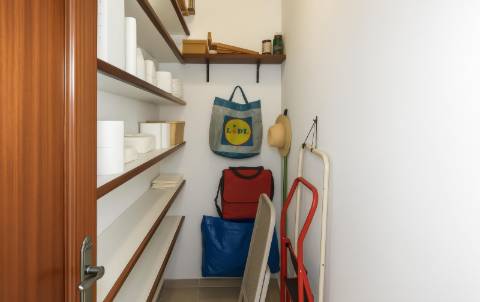 Moradia isolada no campo, próximo da aldeia de Cachopo