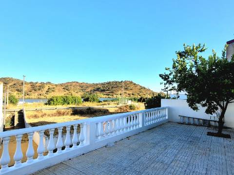 Encantador T2 (suite + anexo) com vistas do Rio de Odeleite para Arrendamento, Setembro a Maio