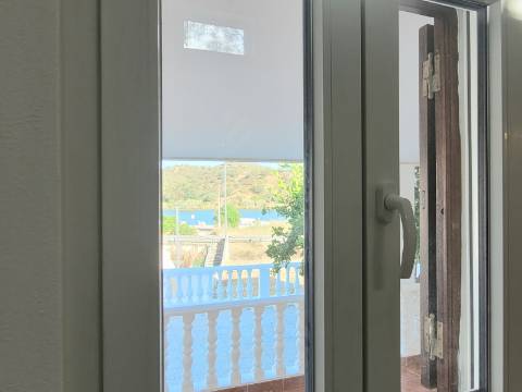 Encantador T2 (suite + anexo) com vistas do Rio de Odeleite para Arrendamento, Setembro a Maio