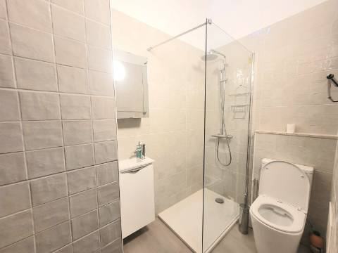 Encantador T2 (suite + anexo) com vistas do Rio de Odeleite para Arrendamento, Setembro a Maio