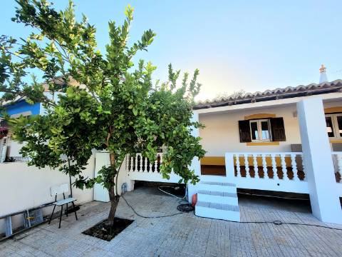 Encantador T2 (suite + anexo) com vistas do Rio de Odeleite para Arrendamento, Setembro a Maio