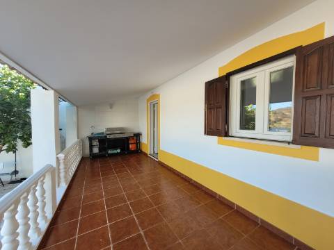 Encantador T2 (suite + anexo) com vistas do Rio de Odeleite para Arrendamento, Setembro a Maio