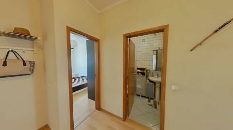 O Seu Novo Lar em Faro - T3 originalmente mas revertido em T2 com Luz Natural e Localização Premium!