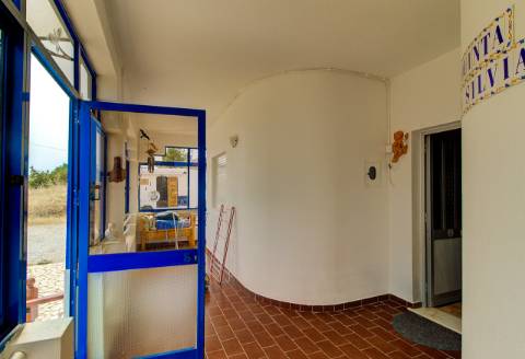 Moradia T6 de Caráter Único com Vista Mar e Serra - Algarve 
 Junto ao Golfe Monte Rei | Terreno com 32.500 m² | Potencial para Turismo Rural