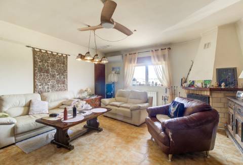 Moradia T6 de Caráter Único com Vista Mar e Serra - Algarve 
 Junto ao Golfe Monte Rei | Terreno com 32.500 m² | Potencial para Turismo Rural