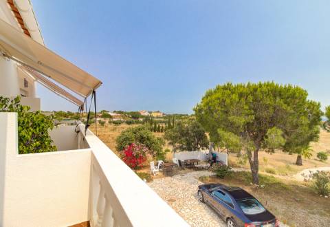 Moradia T6 de Caráter Único com Vista Mar e Serra - Algarve 
 Junto ao Golfe Monte Rei | Terreno com 32.500 m² | Potencial para Turismo Rural