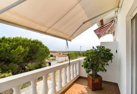 Moradia T6 de Caráter Único com Vista Mar e Serra - Algarve 
 Junto ao Golfe Monte Rei | Terreno com 32.500 m² | Potencial para Turismo Rural