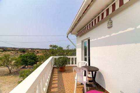 Moradia T6 de Caráter Único com Vista Mar e Serra - Algarve 
 Junto ao Golfe Monte Rei | Terreno com 32.500 m² | Potencial para Turismo Rural