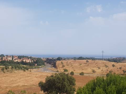 Moradia T6 de Caráter Único com Vista Mar e Serra - Algarve 
 Junto ao Golfe Monte Rei | Terreno com 32.500 m² | Potencial para Turismo Rural