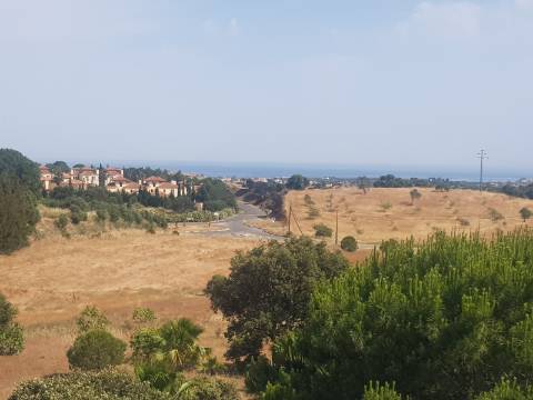 Moradia T6 de Caráter Único com Vista Mar e Serra - Algarve 
 Junto ao Golfe Monte Rei | Terreno com 32.500 m² | Potencial para Turismo Rural