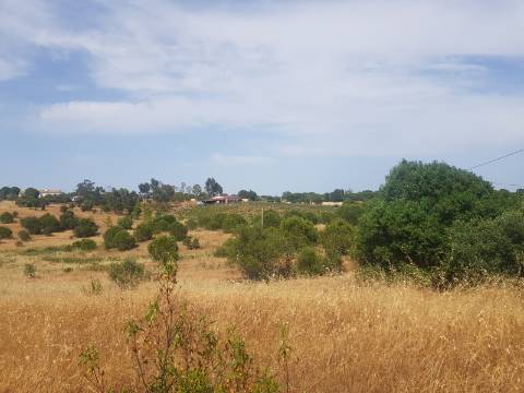 Moradia T6 de Caráter Único com Vista Mar e Serra - Algarve 
 Junto ao Golfe Monte Rei | Terreno com 32.500 m² | Potencial para Turismo Rural