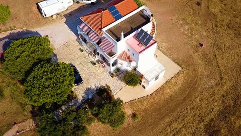 Moradia T6 de Caráter Único com Vista Mar e Serra - Algarve 
 Junto ao Golfe Monte Rei | Terreno com 32.500 m² | Potencial para Turismo Rural