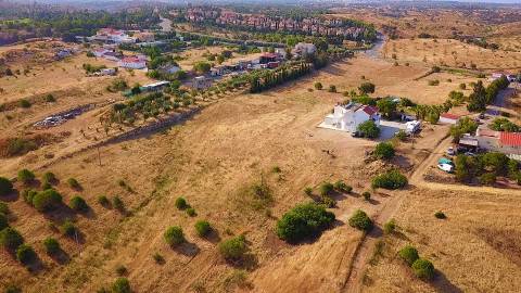 Moradia T6 de Caráter Único com Vista Mar e Serra - Algarve 
 Junto ao Golfe Monte Rei | Terreno com 32.500 m² | Potencial para Turismo Rural