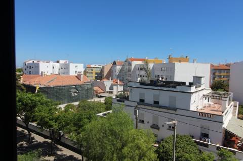 Apartamento T2 renovado no centro da Cidade de Tavira
