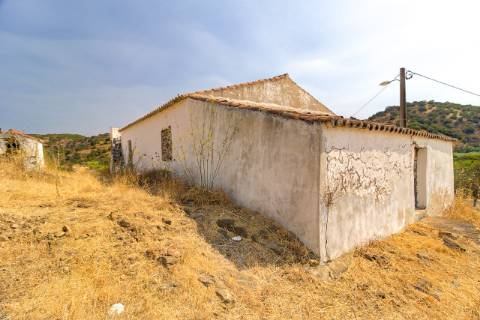 Herdade com 8,7 Hectares - Excelente Localização