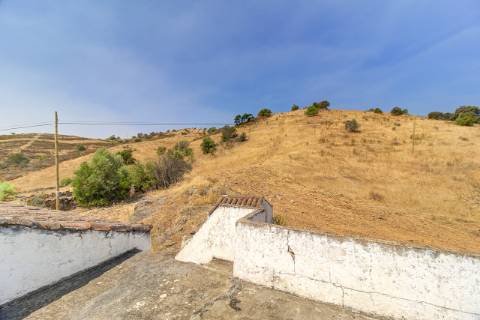 Herdade com 8,7 Hectares - Excelente Localização