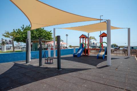 Café Snack-Bar à venda em Santa Luzia - Localização privilegiada Vista Rio