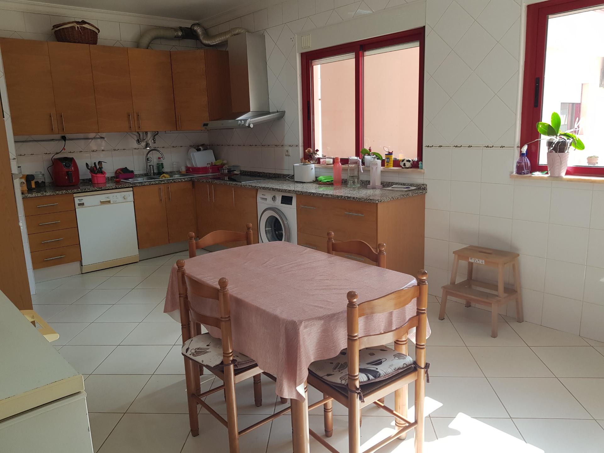 Oportunidade Única em Vila Real de Santo António - T2 Espaçoso e Confortável!