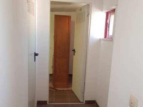 T2 Espaçoso, Luminoso e Bem Localizado em Vila Real de Santo António