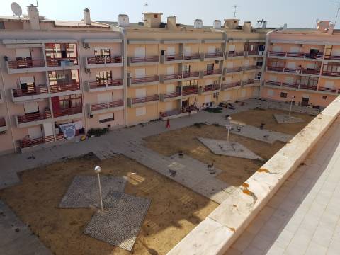 T2 Espaçoso, Luminoso e Bem Localizado em Vila Real de Santo António