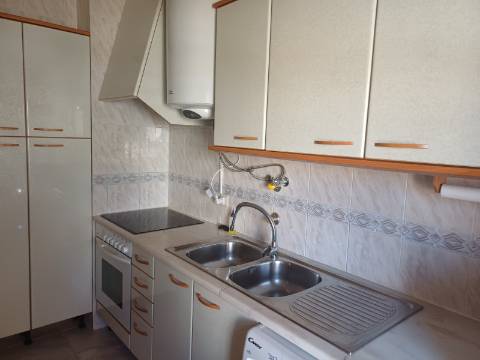 Apartamento T2 com 2 WC com elevador e Varandas magnificas Centro de Monte Gordo