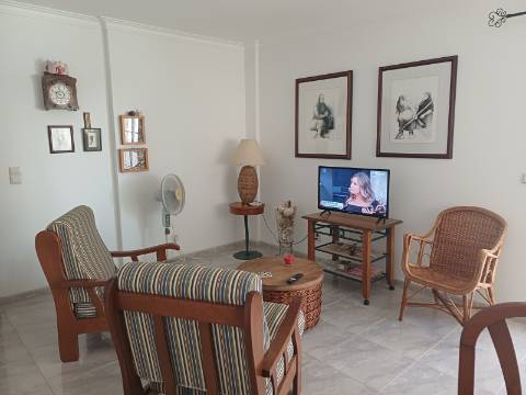 Apartamento T2 com 2 WC com elevador e Varandas magnificas Centro de Monte Gordo