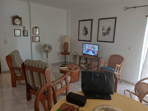 Apartamento T2 com 2 WC com elevador e Varandas magnificas Centro de Monte Gordo