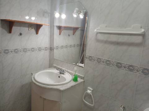 Apartamento T2 com 2 WC com elevador e Varandas magnificas Centro de Monte Gordo