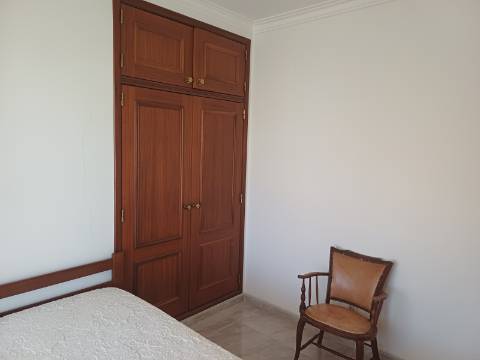 Apartamento T2 com 2 WC com elevador e Varandas magnificas Centro de Monte Gordo