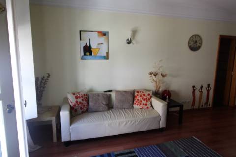 Apartamento T3 disponível para arrendamento de Inverno, com localização muito central na cidade de Tavira.