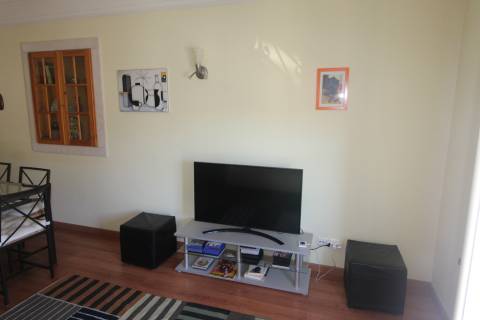 Apartamento T3 disponível para arrendamento de Inverno, com localização muito central na cidade de Tavira.