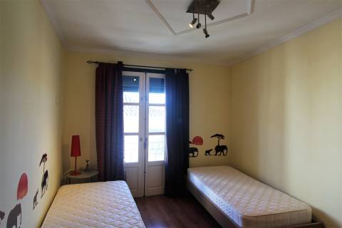 Apartamento T3 disponível para arrendamento de Inverno, com localização muito central na cidade de Tavira.