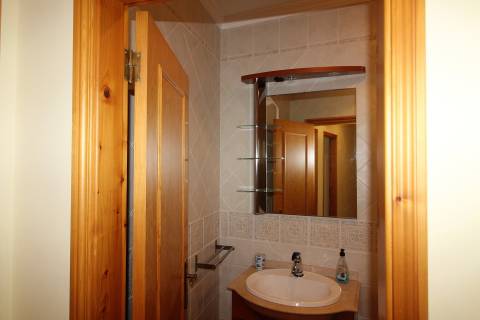 Apartamento T3 disponível para arrendamento de Inverno, com localização muito central na cidade de Tavira.