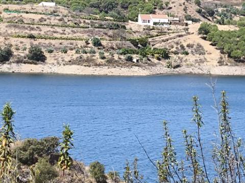 TERRENO COM 24.200 M2 - ACESSO A ÁGUA - VISTA BARRAGEM - POSSIBILIDADE DE CONSTRUIR UM APOIO AGRICOLA - VALE ANDREU - CASTRO MARIM - ALGARVE