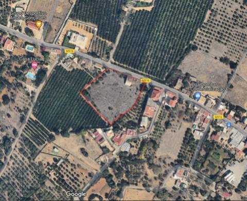 Terreno Urbano para a Construção de 3 moradias