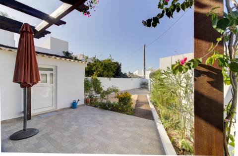 Moradia T2+1, Cabanas de Tavira, a poucos metros da Ria