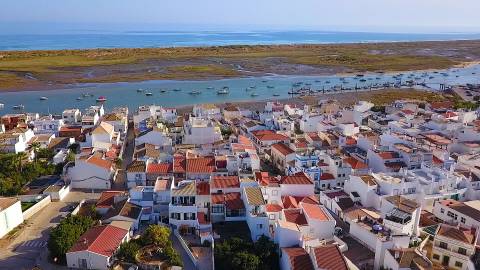 Moradia T2+1, Cabanas de Tavira, a poucos metros da Ria