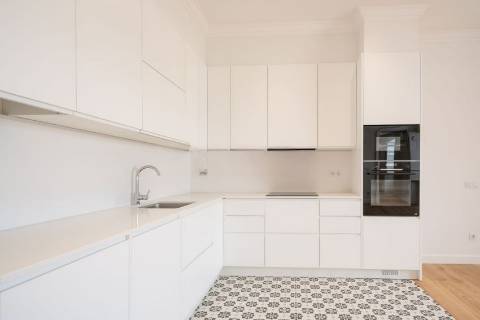 Apartamento T3 duplex à venda em Edifício Pombalino