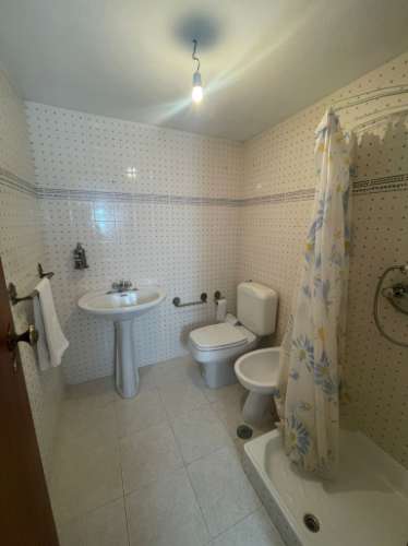 MORADIA COM QUINTAL E TERRAÇO PARA ARRENDAMENTO ANUAL - MONTINHO DA VARZEA - ALCOUTIM - ALGARVE