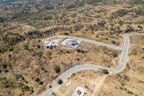 Vila deslumbrante, com 5 quartos em suíte, ampla piscina e vistas incríveis para o campo de golfe com a assinatura de Jack Nicklaus