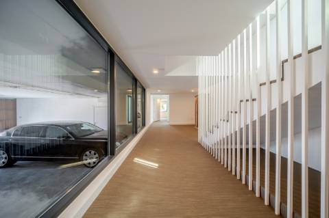 Vila deslumbrante, com 5 quartos em suíte, ampla piscina e vistas incríveis para o campo de golfe com a assinatura de Jack Nicklaus