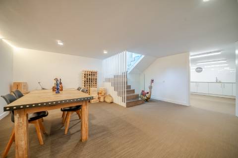 Vila deslumbrante, com 5 quartos em suíte, ampla piscina e vistas incríveis para o campo de golfe com a assinatura de Jack Nicklaus